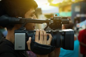 Las posibilidades del periodismo en el cine documental. Foto de Joseph Redfield en Pexels